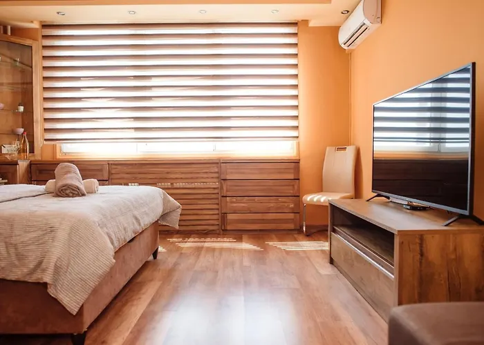 Lara Apartman
